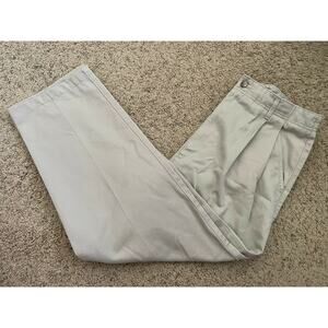 St John’s Bay Tan Pleated Khaki Chino Work Women's Pants Size 10 Inseam 25